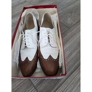 Salvatore Ferragamo White/Brown Wingtip Oxford Flats Size 9AA. EUC